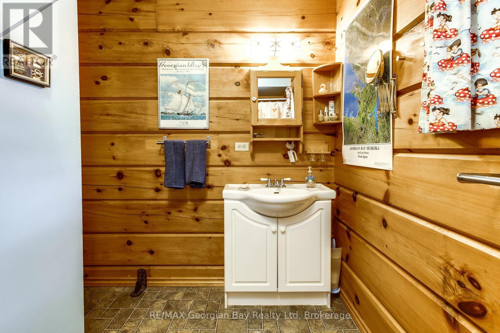 698 Tiny Beaches Road S, Tiny, Ontario  L0L 2T0 - Photo 29 - S12075948