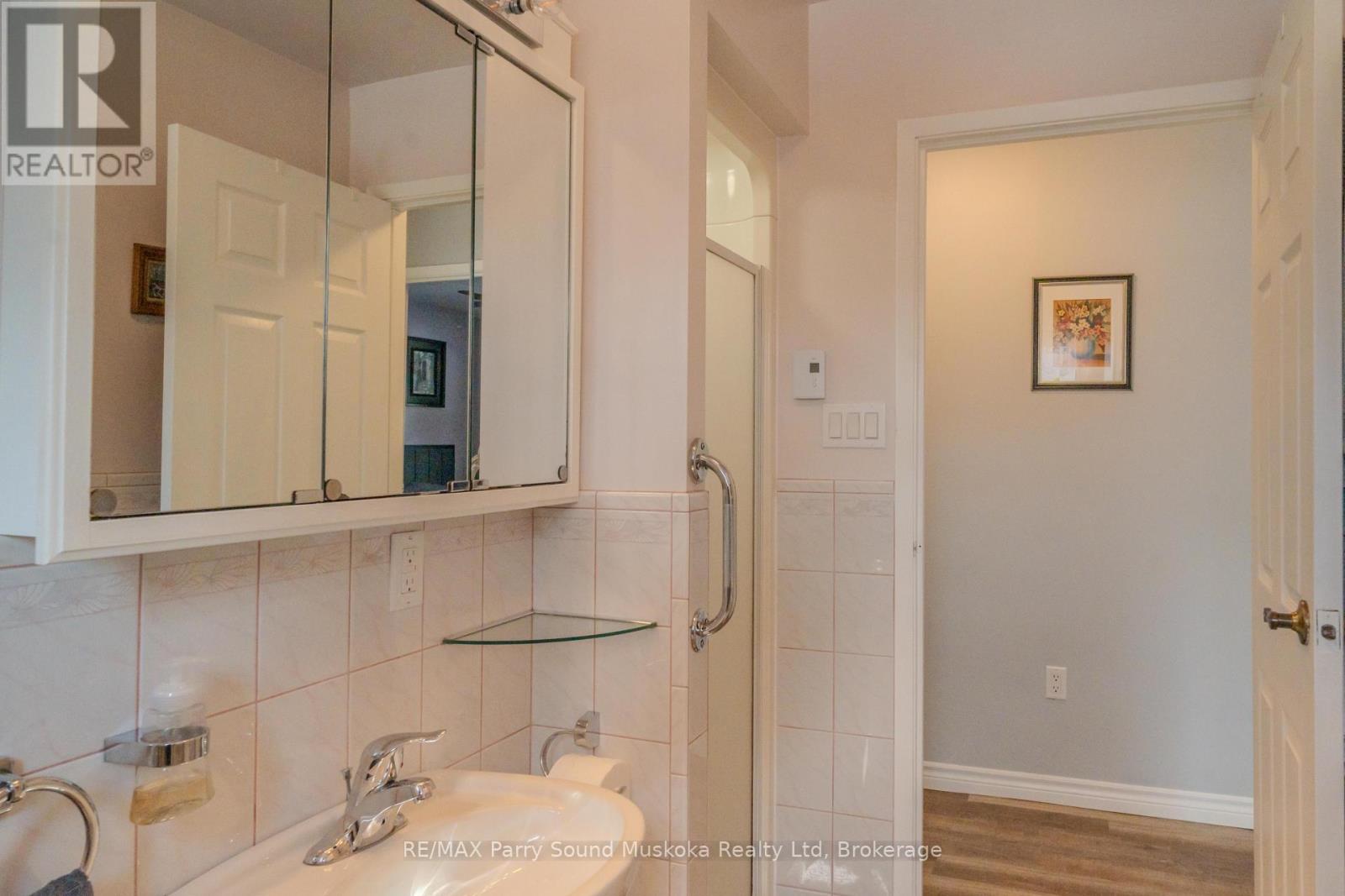 14 Burritt Street, Parry Sound, Ontario  P2A 1N6 - Photo 16 - X12075942
