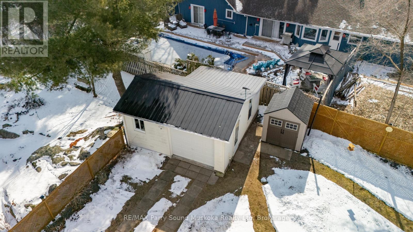 14 Burritt Street, Parry Sound, Ontario  P2A 1N6 - Photo 5 - X12075942