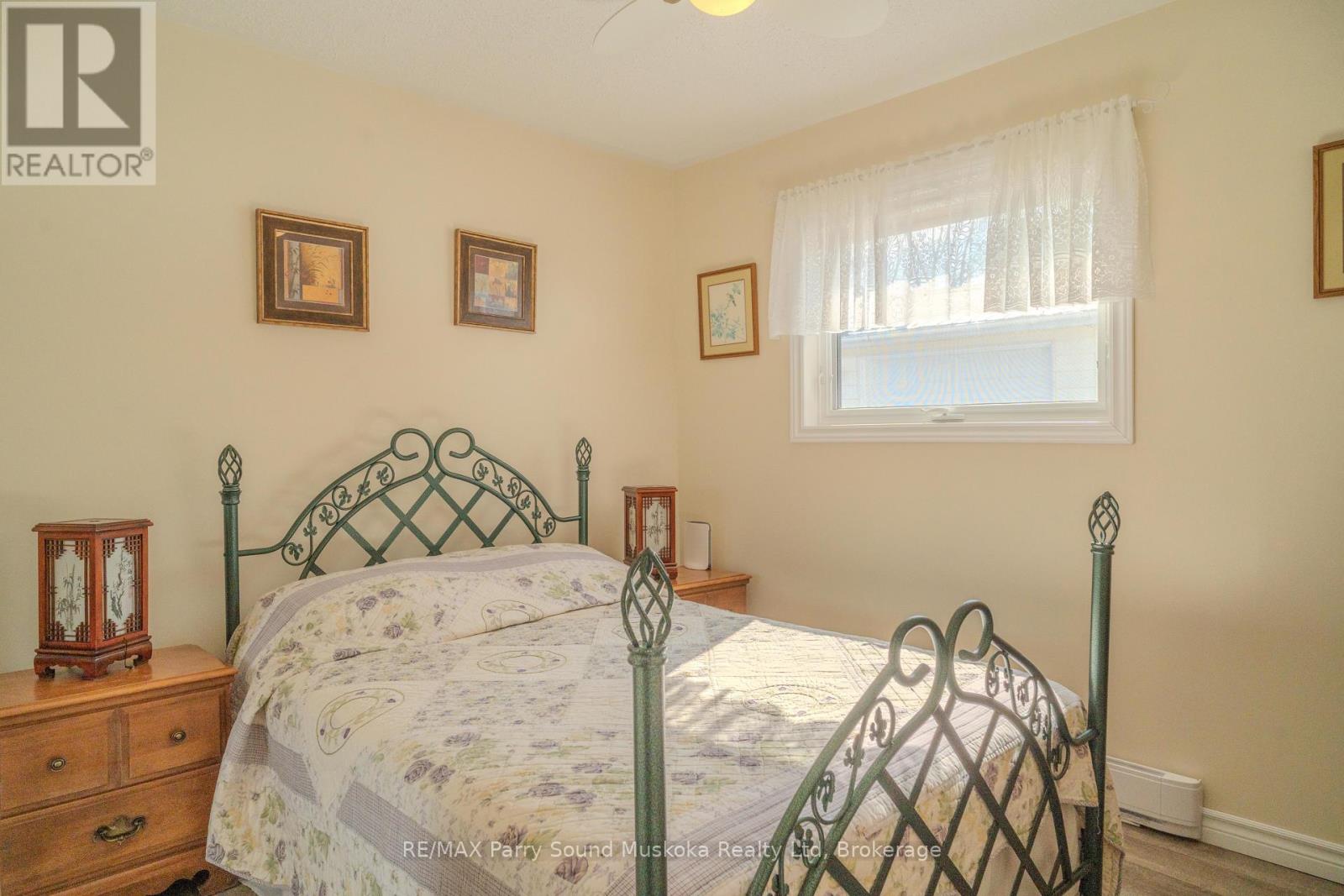 14 Burritt Street, Parry Sound, Ontario  P2A 1N6 - Photo 9 - X12075942