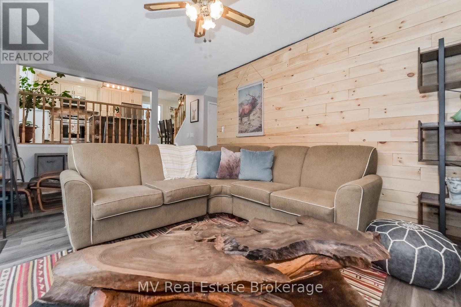 724 Woodhill Drive, Centre Wellington, Ontario  N1M 3M8 - Photo 16 - X12075972