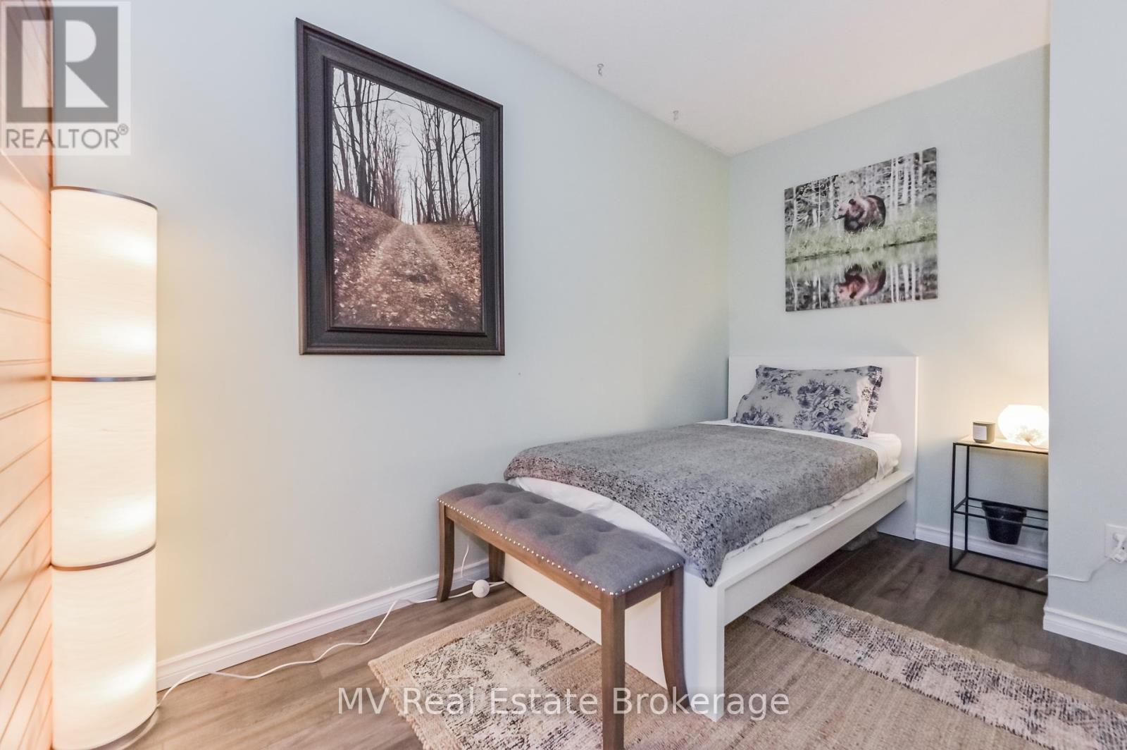 724 Woodhill Drive, Centre Wellington, Ontario  N1M 3M8 - Photo 20 - X12075972
