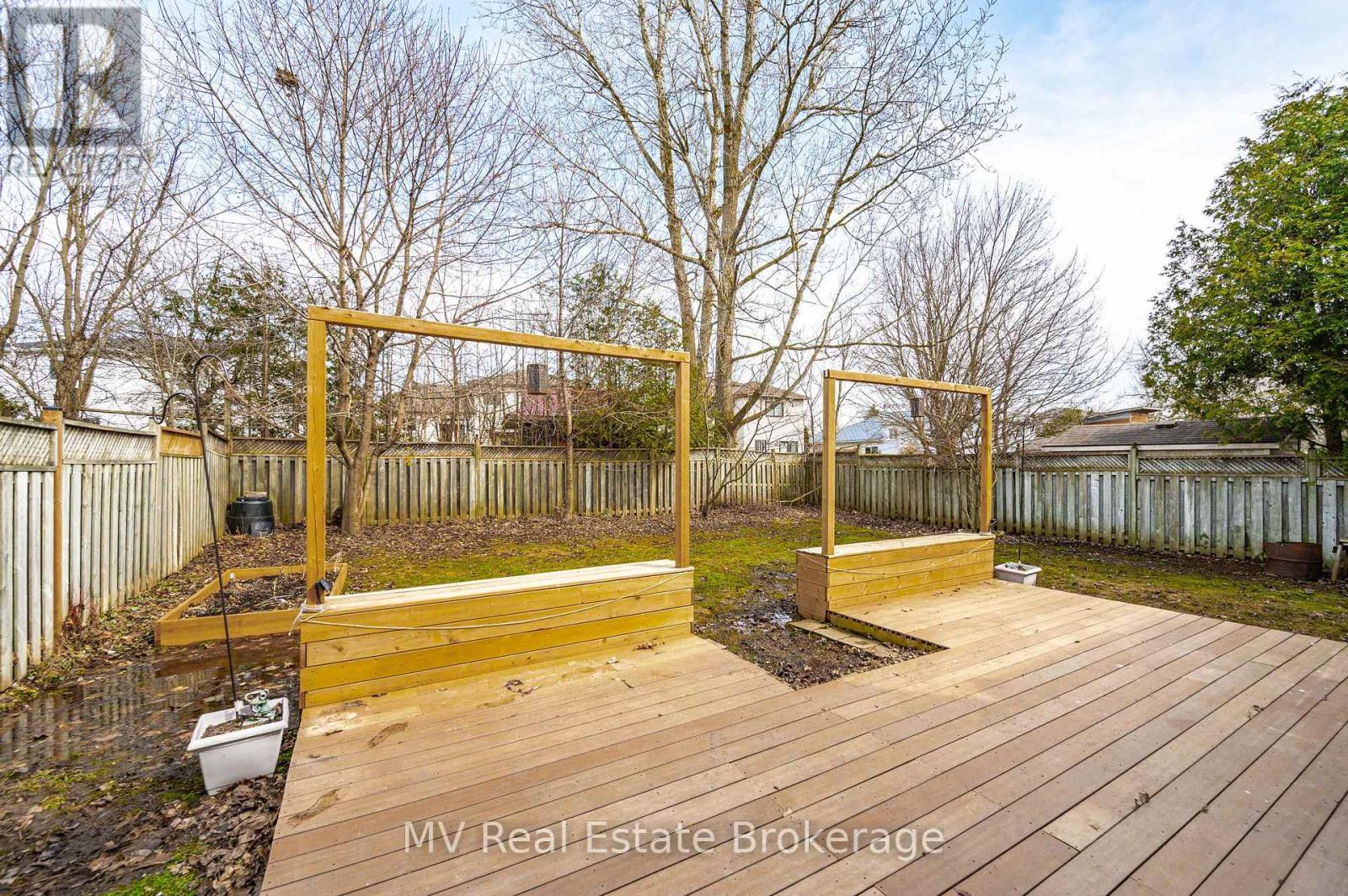 724 Woodhill Drive, Centre Wellington, Ontario  N1M 3M8 - Photo 37 - X12075972