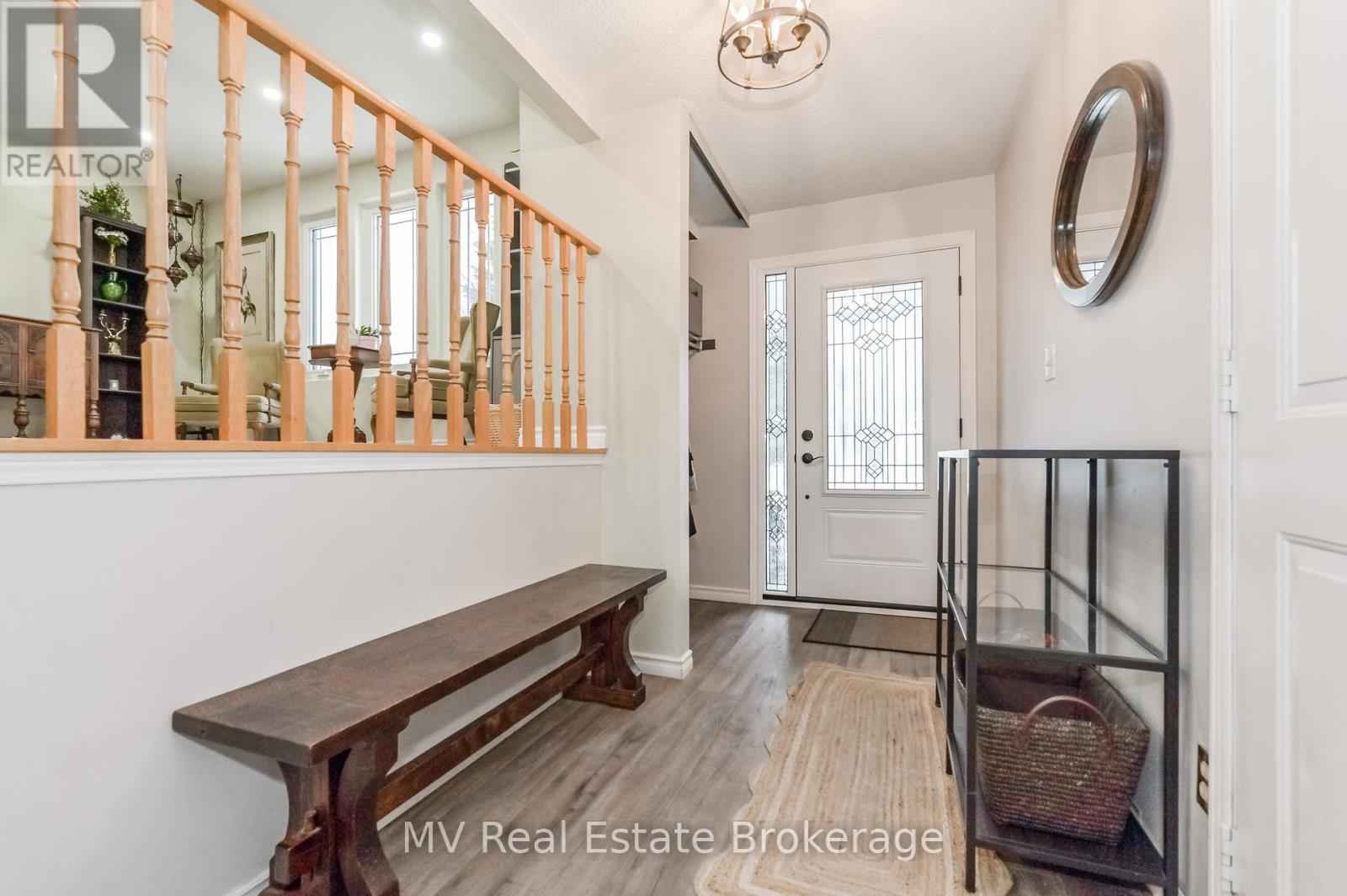 724 Woodhill Drive, Centre Wellington, Ontario  N1M 3M8 - Photo 4 - X12075972