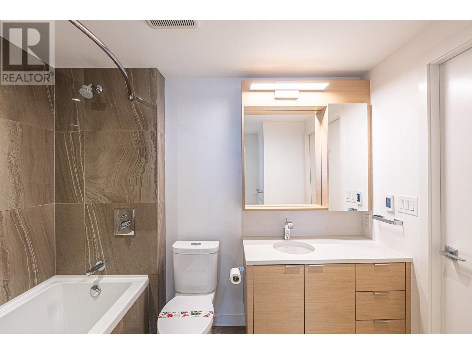 701 1688 Pullman Porter Street, Vancouver, British Columbia  V6A 0H3 - Photo 13 - R2988918
