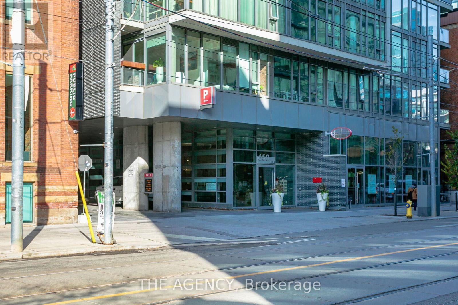 Property at PH01 - 650 KING STREET W image 2