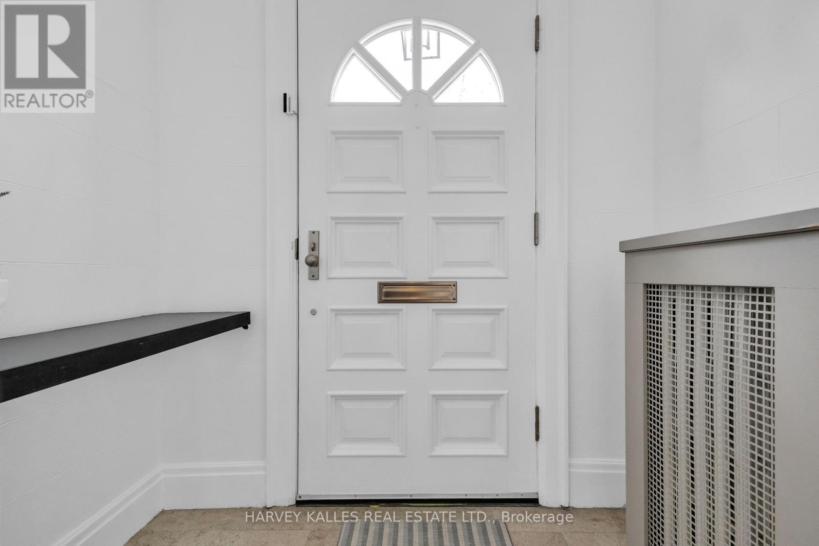 Property at 111 STRATHALLAN BOULEVARD image 4