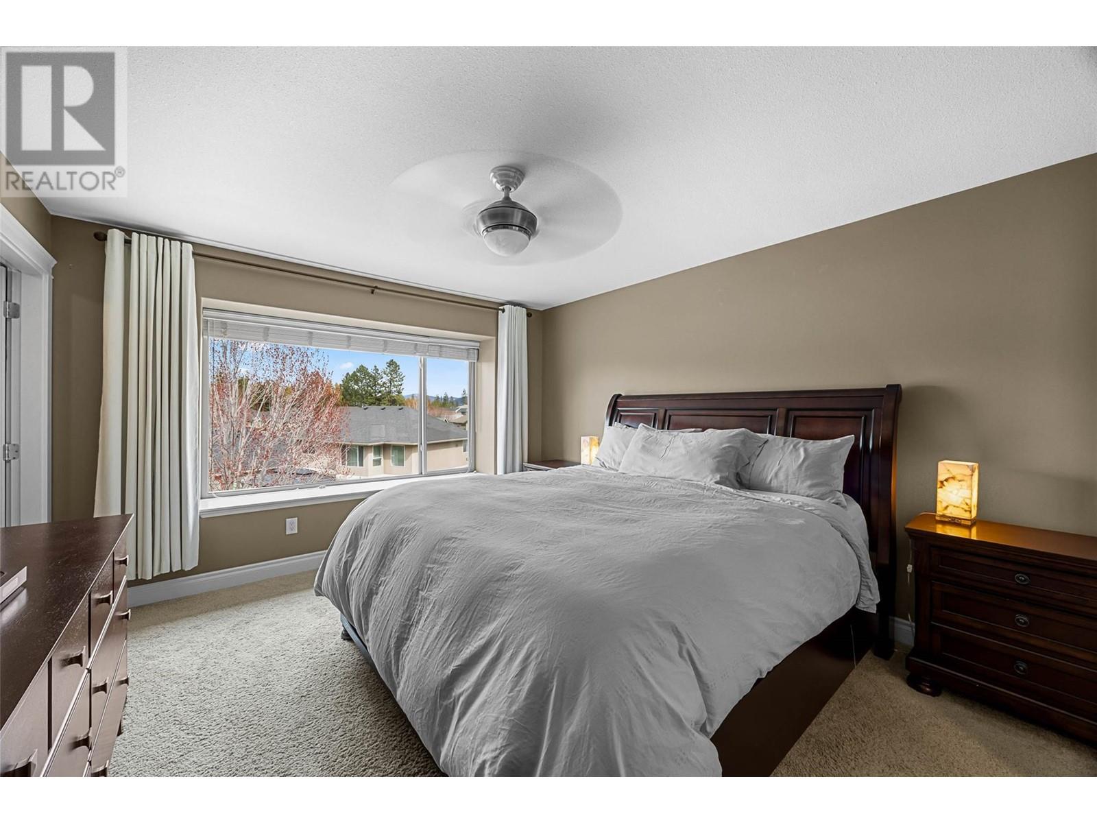 Property at 2022 HUGH ALLAN Drive image 2