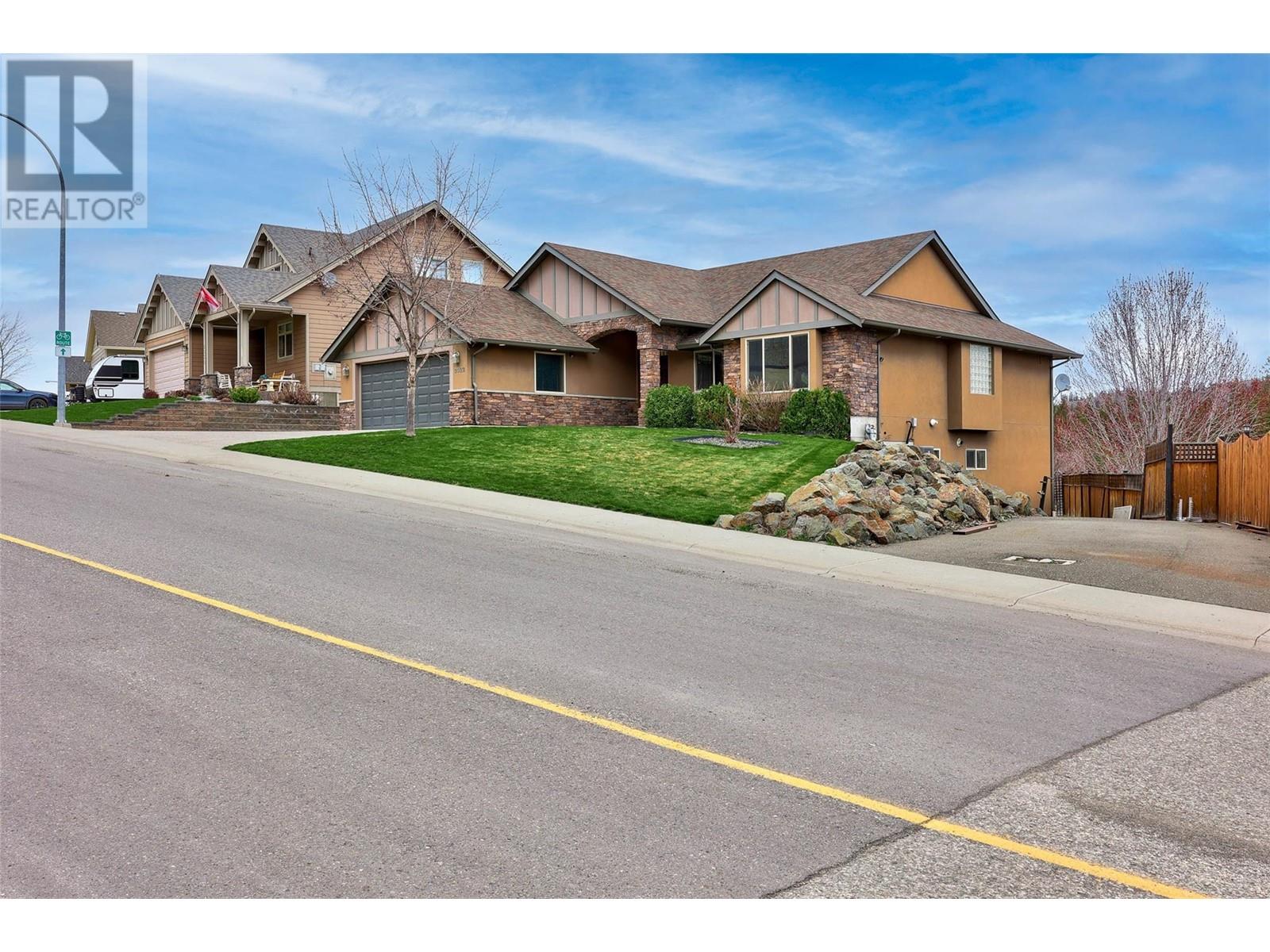 2022 Hugh Allan Drive, Kamloops, British Columbia  V1S 2B6 - Photo 53 - 10342692
