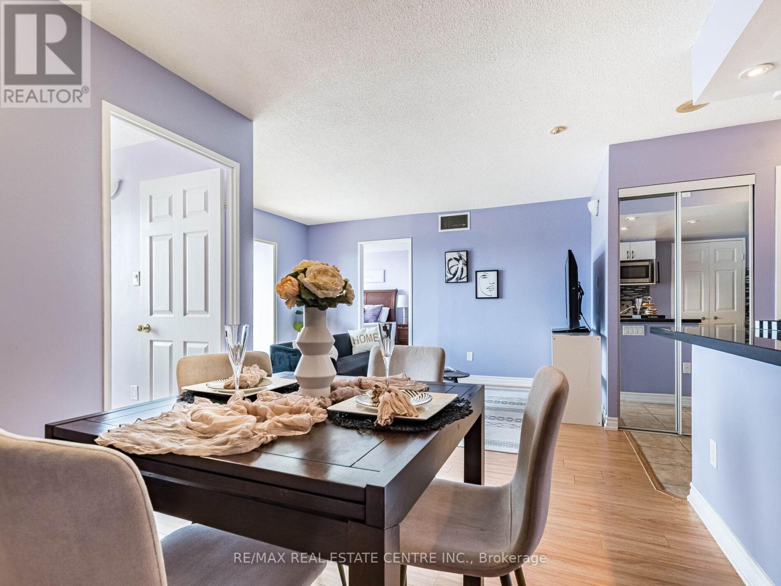 606 - 285 Enfield Place, Mississauga, Ontario  L5B 3Y6 - Photo 12 - W12075491