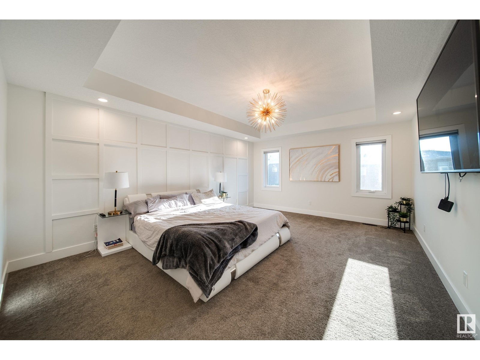 Property at 7731 176 AV NW image 3