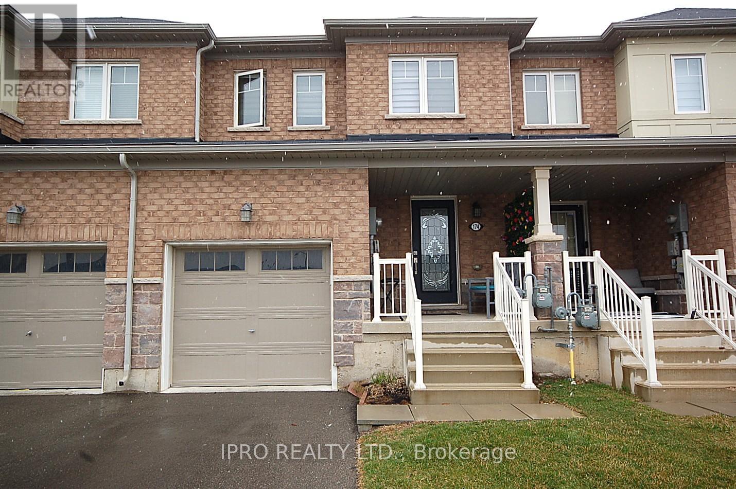 Property at 174 MACLACHLAN AVENUE image 5