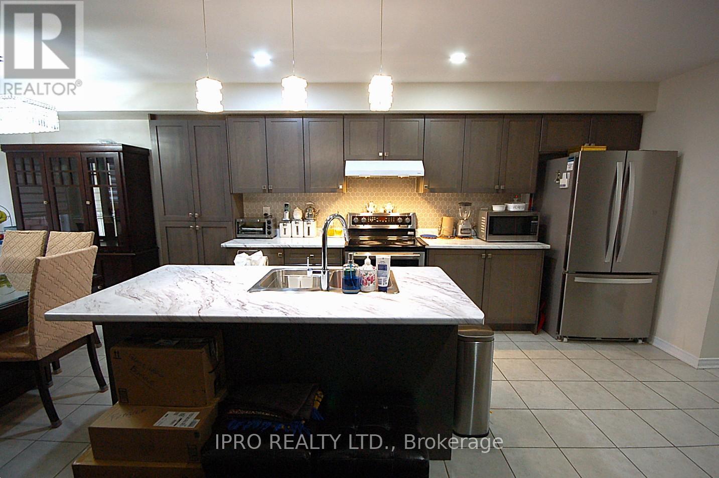 174 Maclachlan Avenue, Haldimand, Ontario  N3W 0E1 - Photo 8 - X12073698