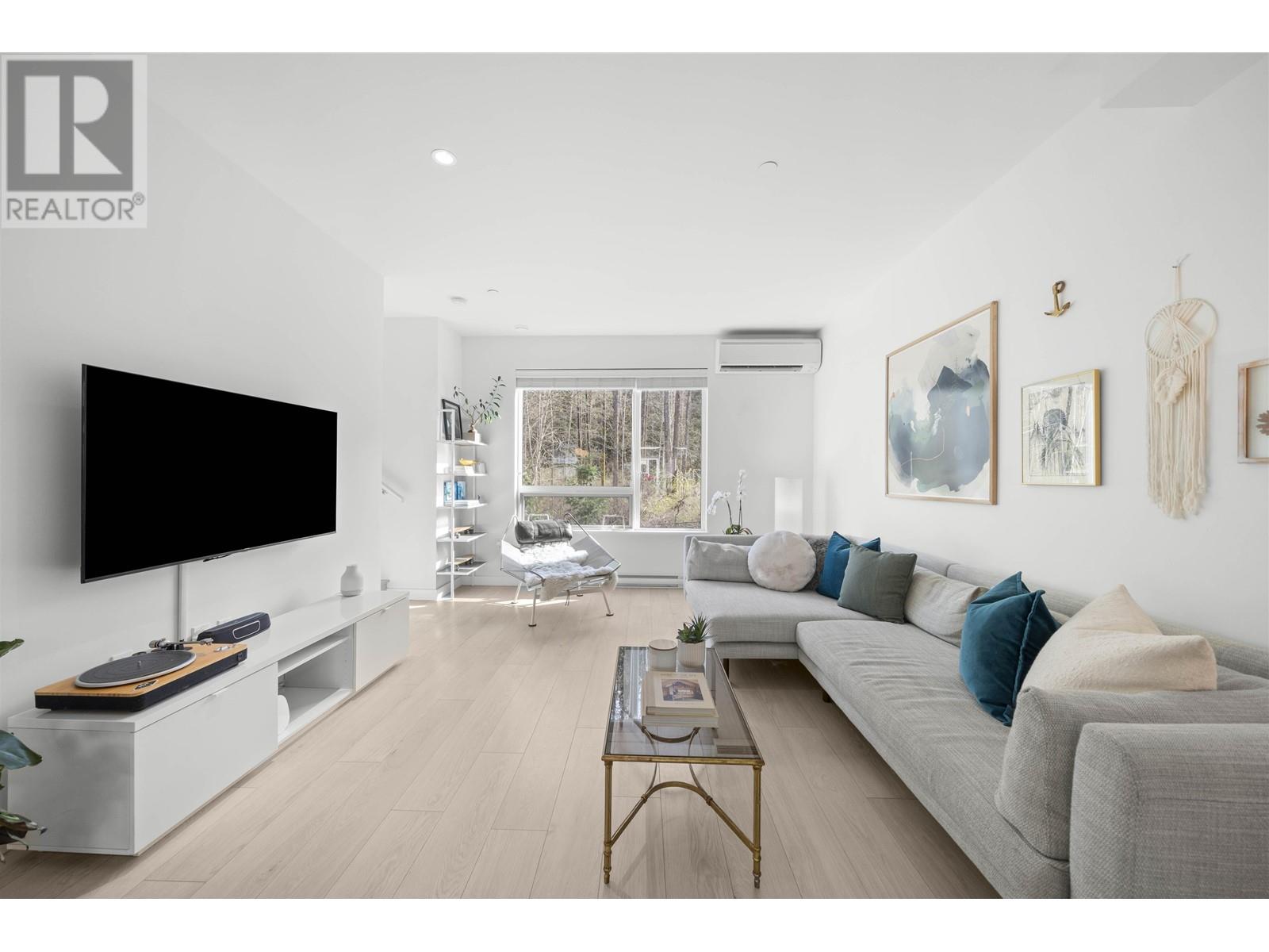 503 3105 St George Street, Port Moody, British Columbia  V3H 0J7 - Photo 4 - R2987935
