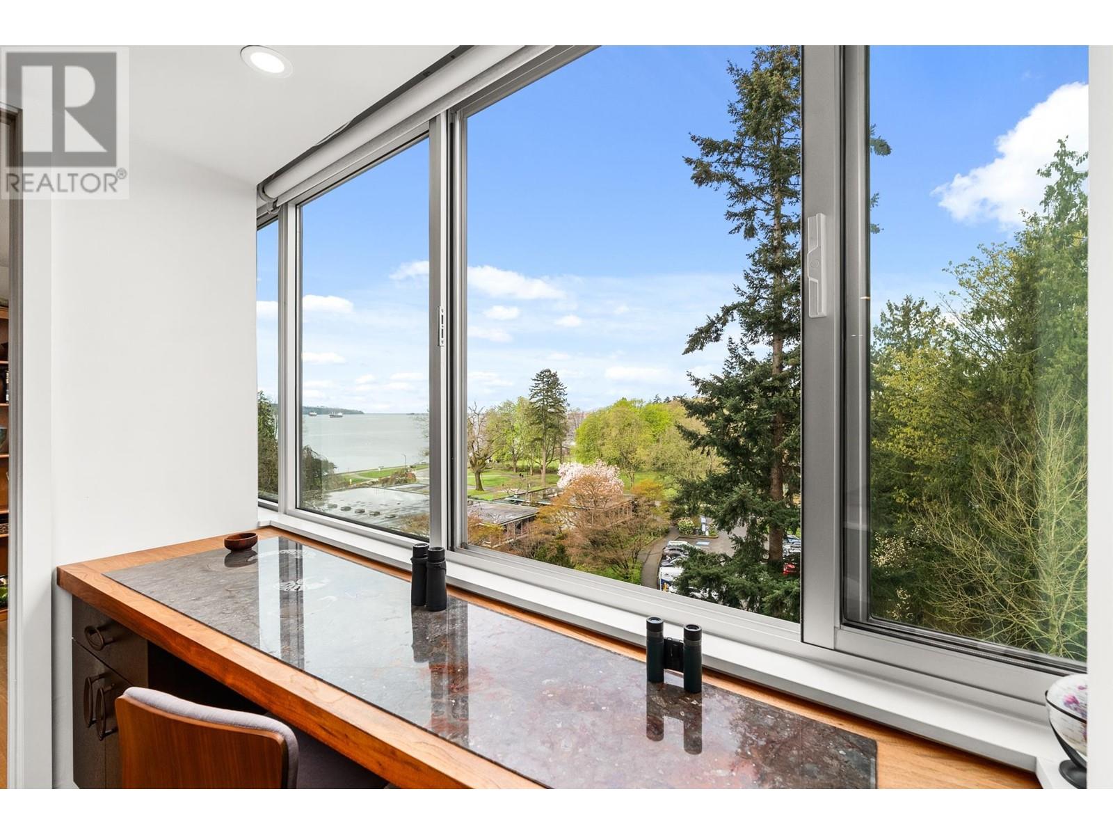 805 2055 Pendrell Street, Vancouver, British Columbia  V6G 1T9 - Photo 2 - R2989076