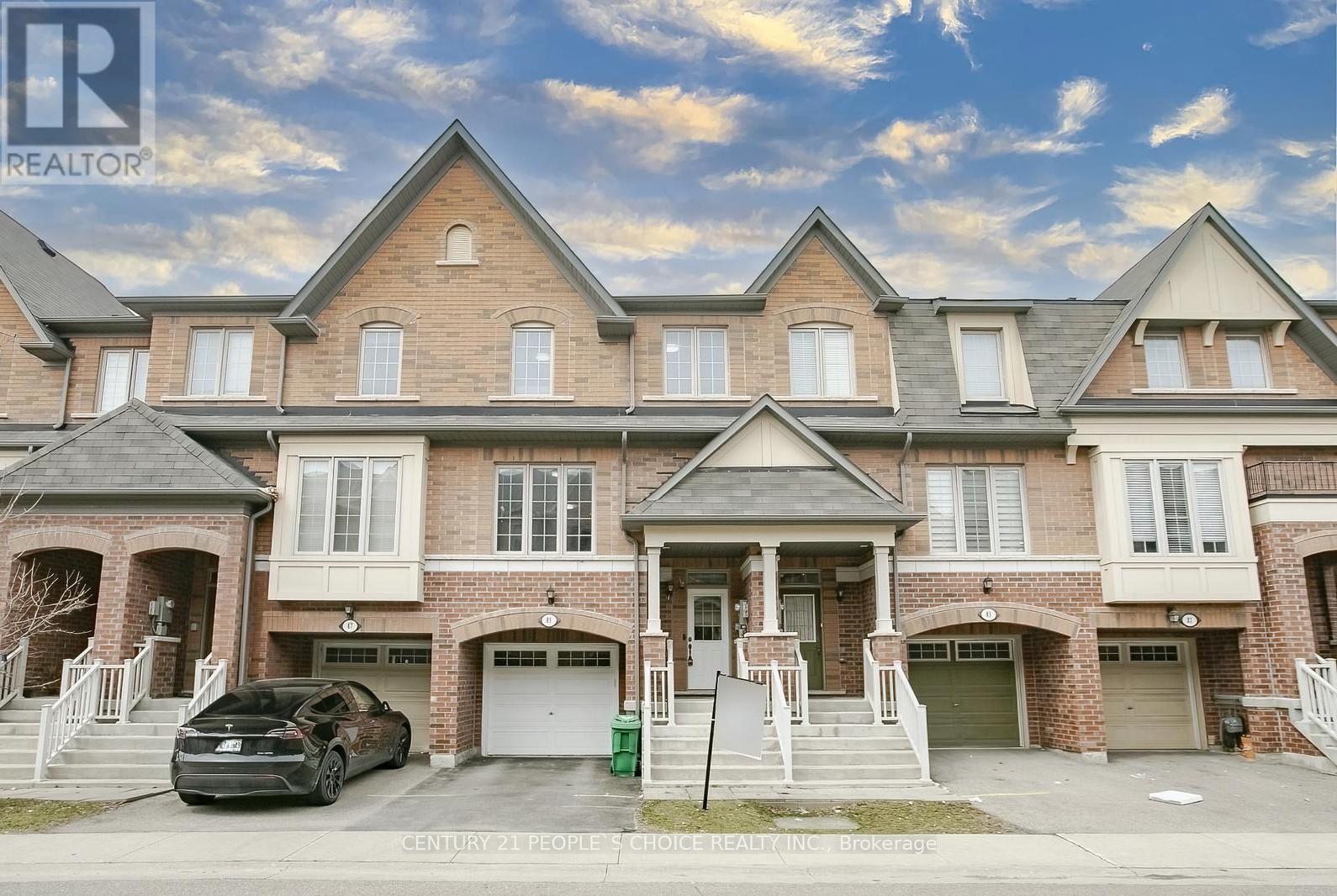 Property at 85 SEA DRIFTER CRESCENT image 1