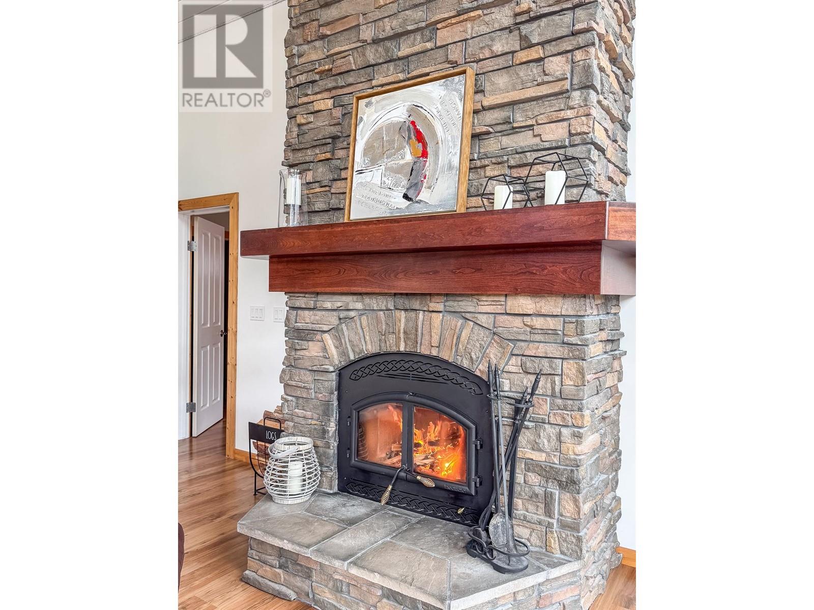 9778 Braunagel Road, Moyie, British Columbia  V1C 2A0 - Photo 11 - 10342697