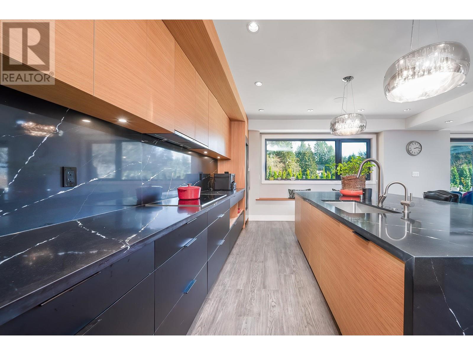 4538 Timberline Place, North Vancouver, British Columbia  V7R 4G2 - Photo 16 - R2989103