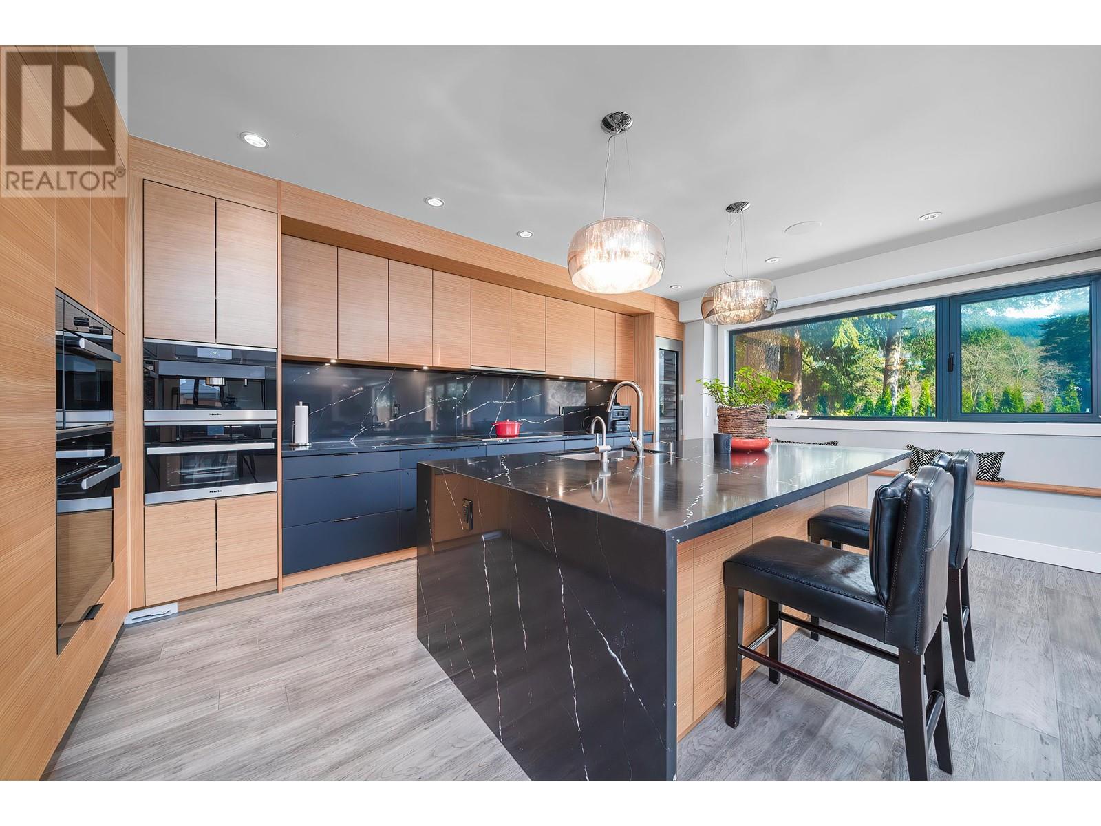 4538 Timberline Place, North Vancouver, British Columbia  V7R 4G2 - Photo 15 - R2989103
