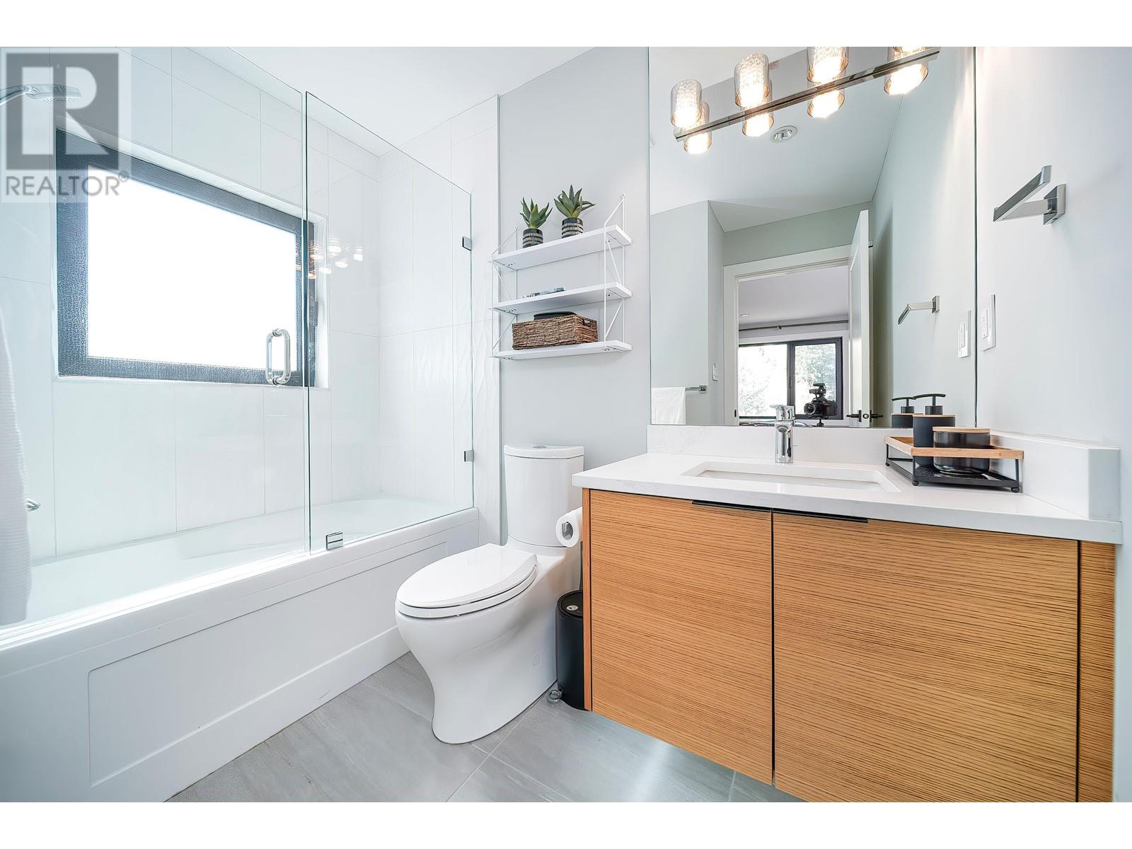 4538 Timberline Place, North Vancouver, British Columbia  V7R 4G2 - Photo 24 - R2989103