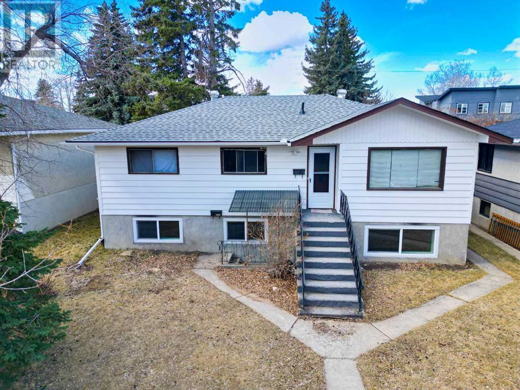 Property at 2815 41 Street SW image 1