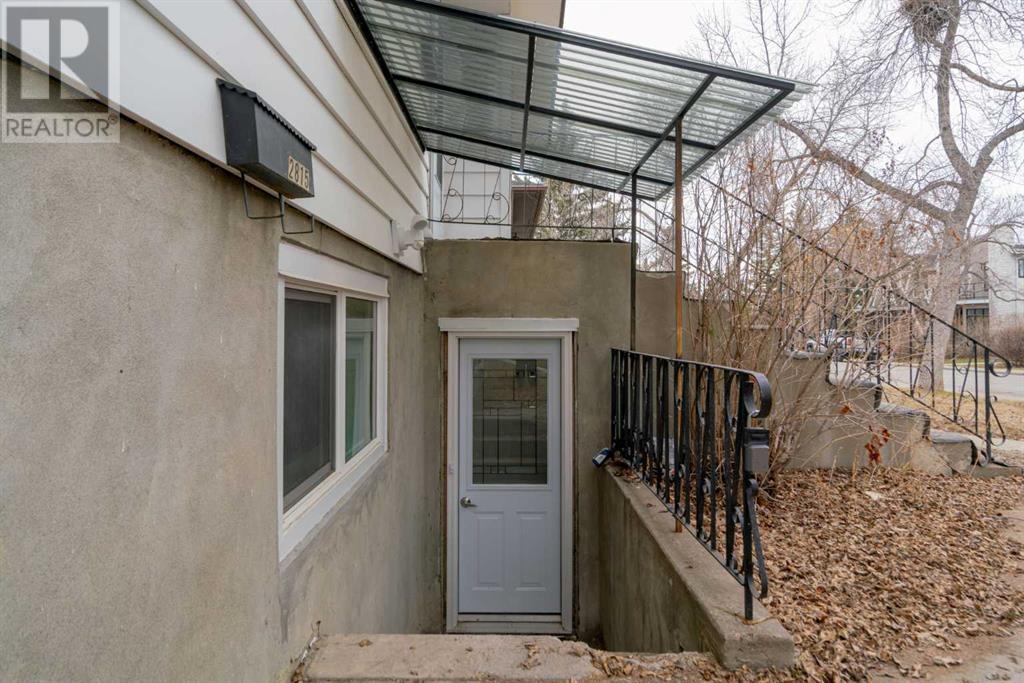 Property at 2815 41 Street SW image 3