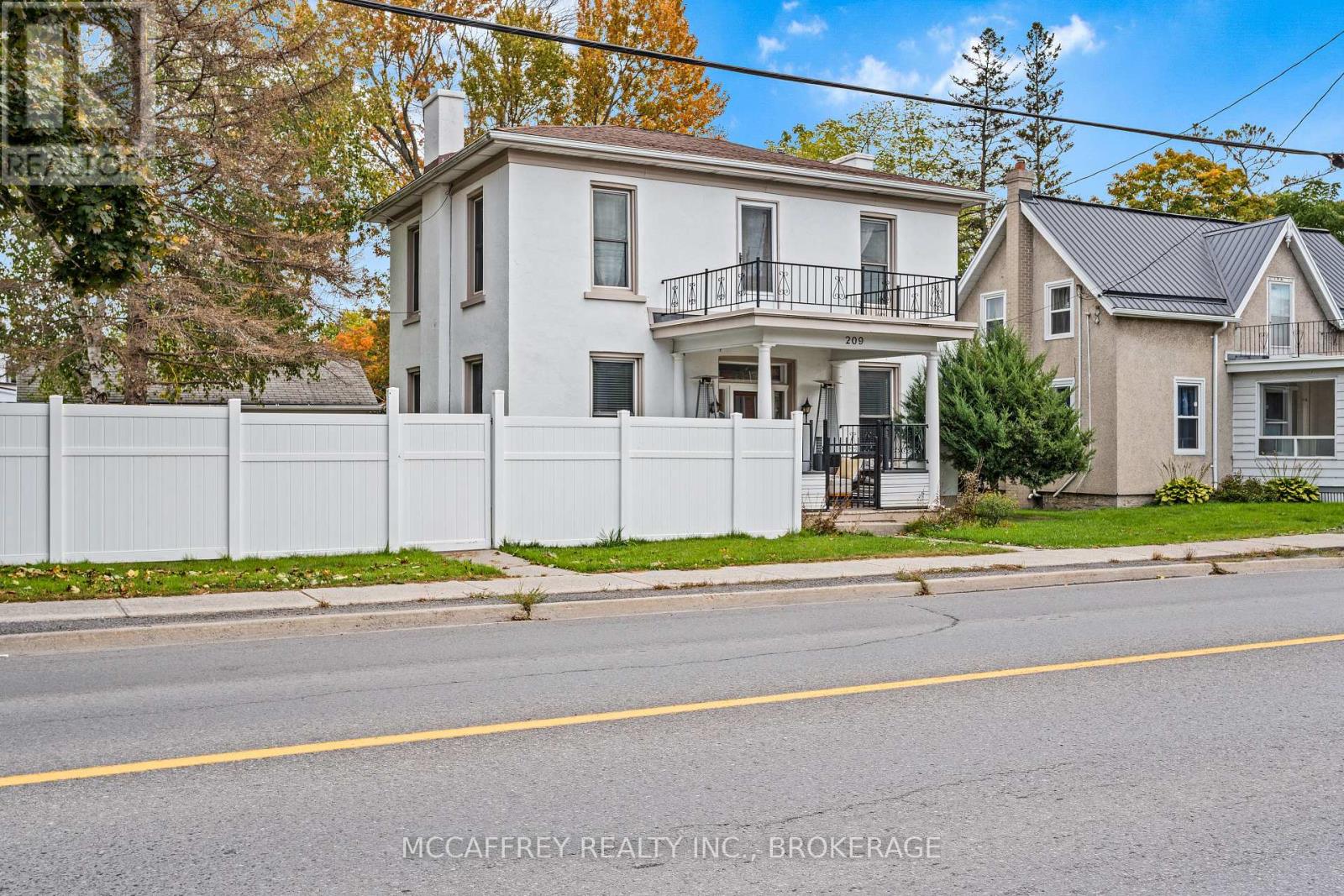 209 Centre Street N, Greater Napanee, Ontario  K7R 1N7 - Photo 18 - X12075983