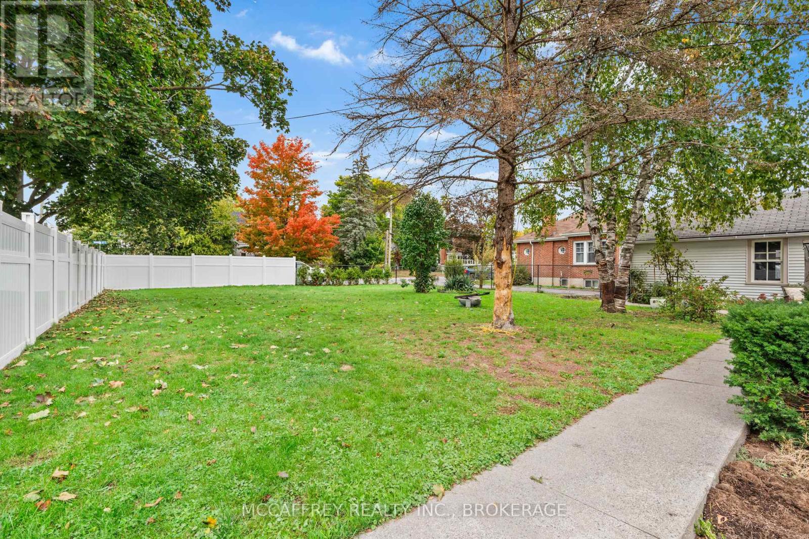 209 Centre Street N, Greater Napanee, Ontario  K7R 1N7 - Photo 5 - X12075983