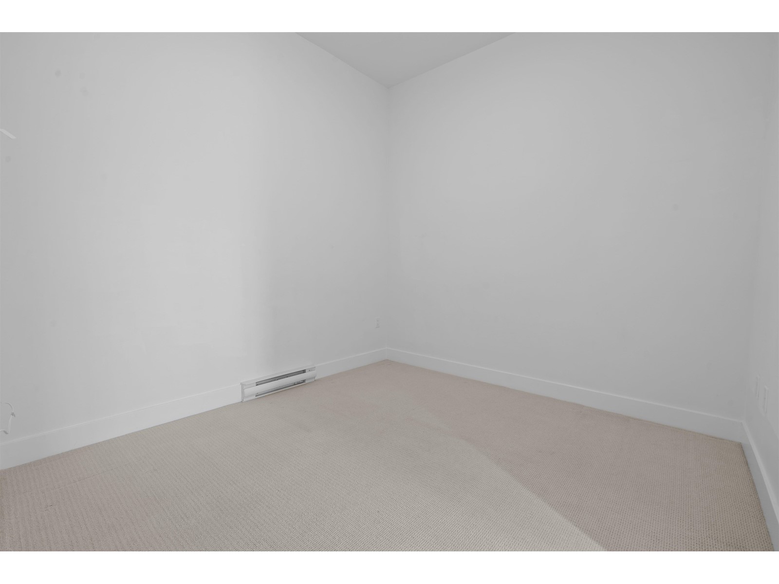 409 14968 101a Avenue, Surrey, British Columbia  V3R 0E8 - Photo 8 - R2988841