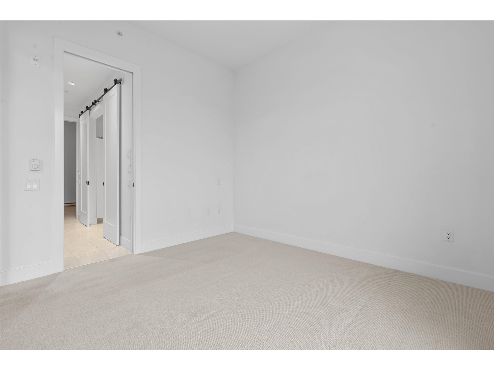 409 14968 101a Avenue, Surrey, British Columbia  V3R 0E8 - Photo 13 - R2988841