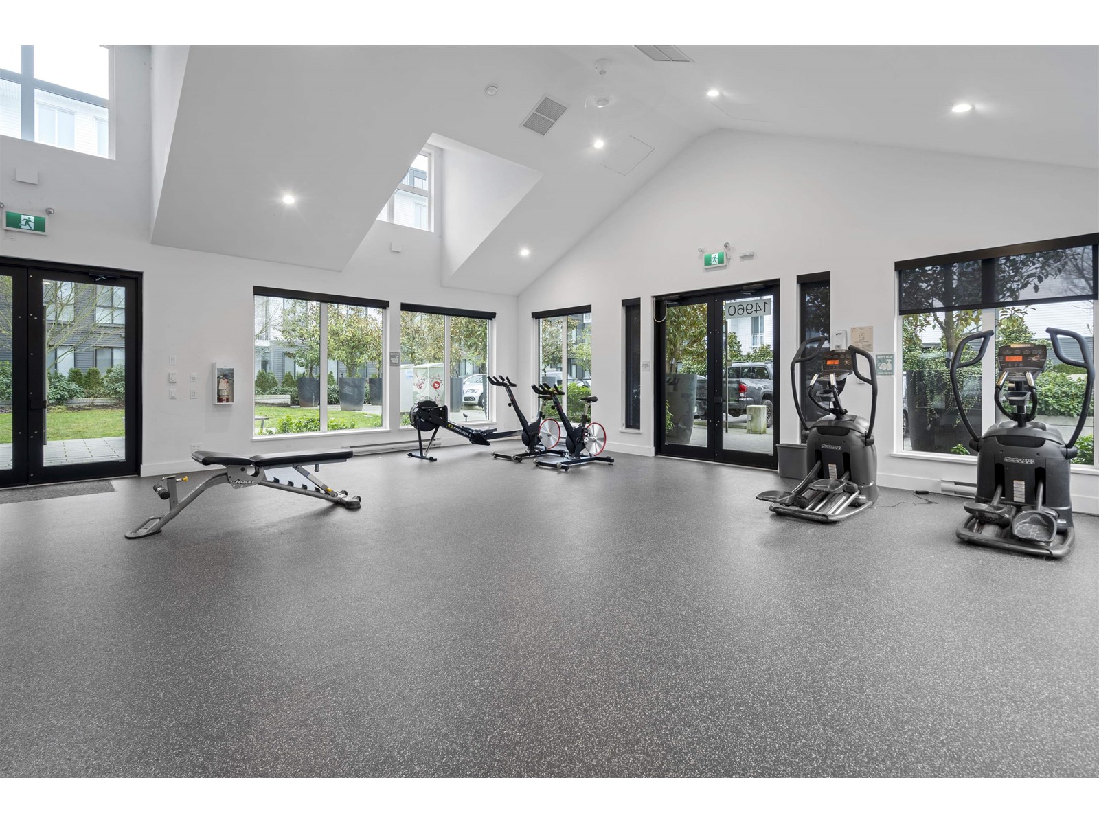 409 14968 101a Avenue, Surrey, British Columbia  V3R 0E8 - Photo 23 - R2988841