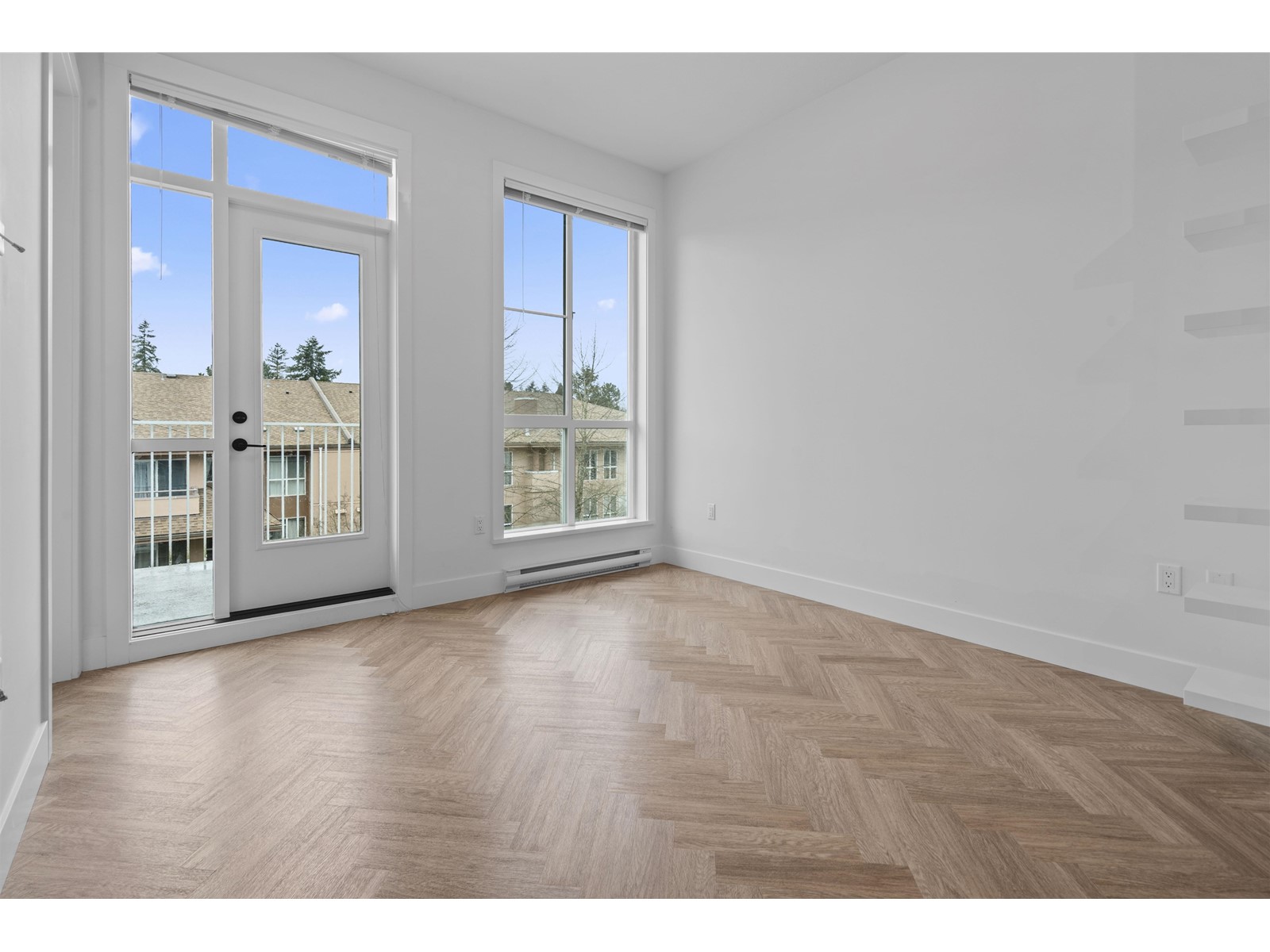 409 14968 101a Avenue, Surrey, British Columbia  V3R 0E8 - Photo 2 - R2988841