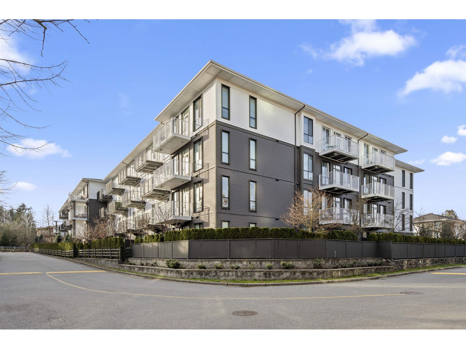 409 14968 101a Avenue, Surrey, British Columbia  V3R 0E8 - Photo 5 - R2988841
