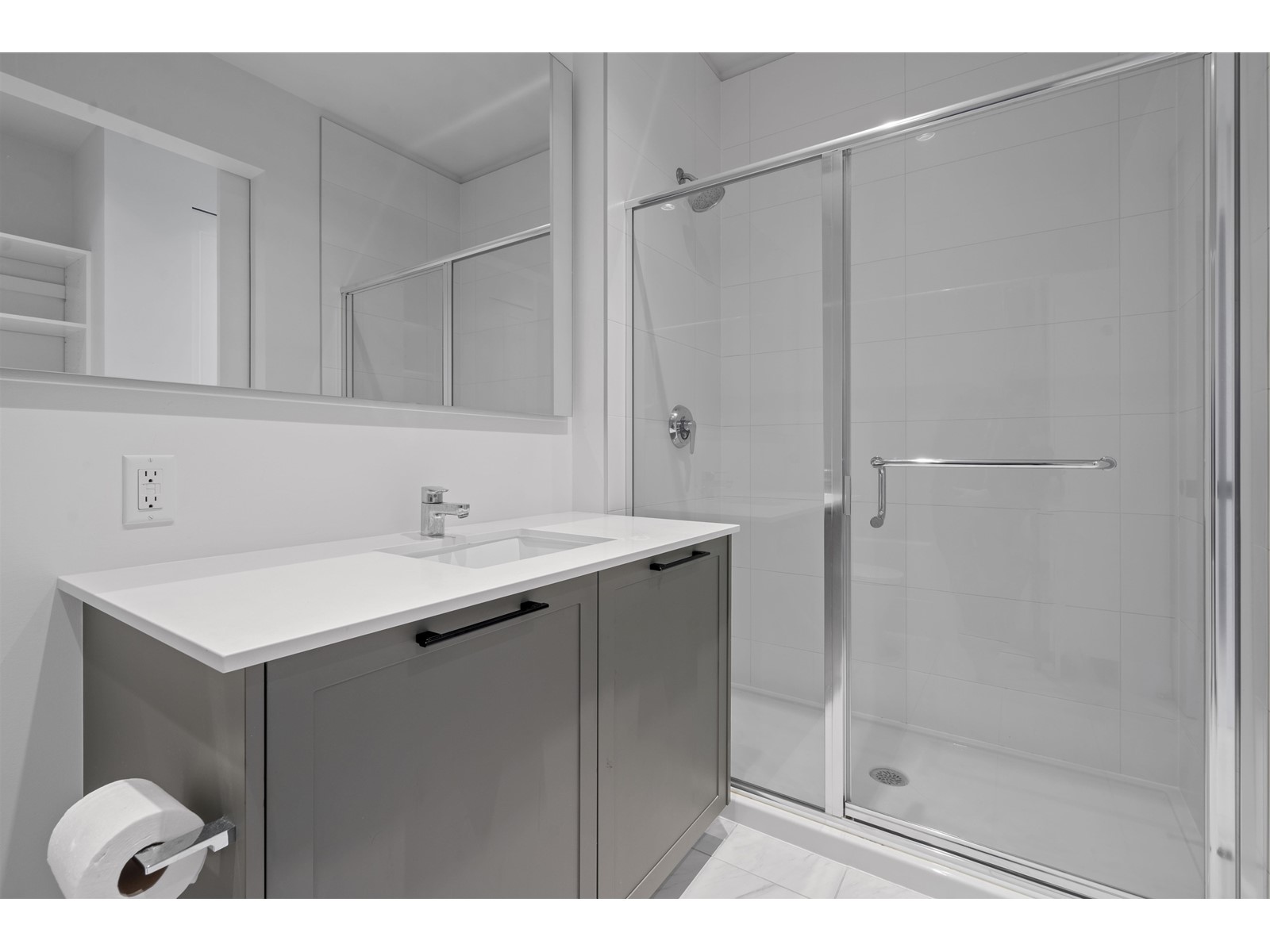 409 14968 101a Avenue, Surrey, British Columbia  V3R 0E8 - Photo 10 - R2988841