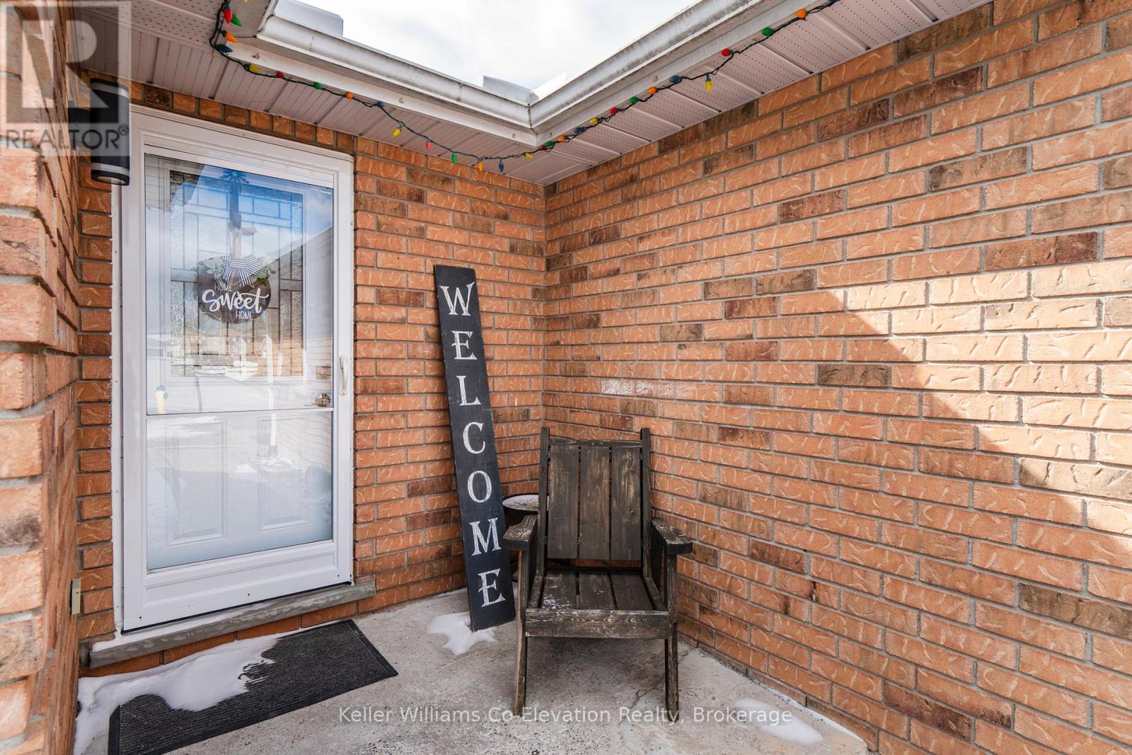 56 Byrnes Crescent, Penetanguishene, Ontario  L9M 1V9 - Photo 4 - S12076004