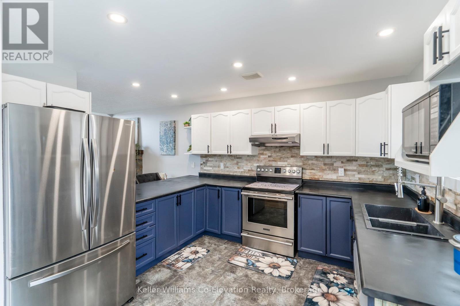 56 Byrnes Crescent, Penetanguishene, Ontario  L9M 1V9 - Photo 8 - S12076004