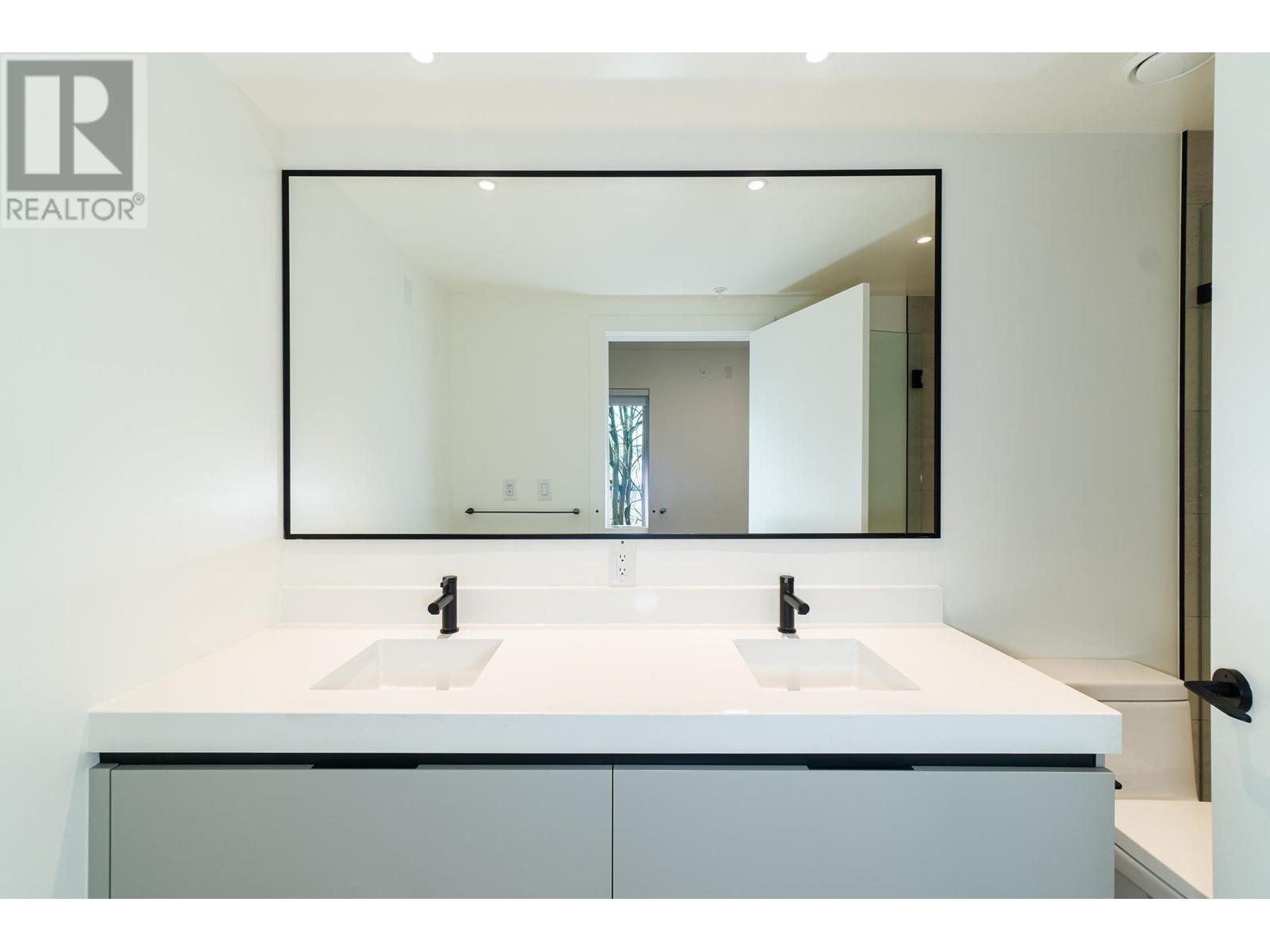 205 2235 E Broadway, Vancouver, British Columbia  V5N 0J5 - Photo 24 - R2988655