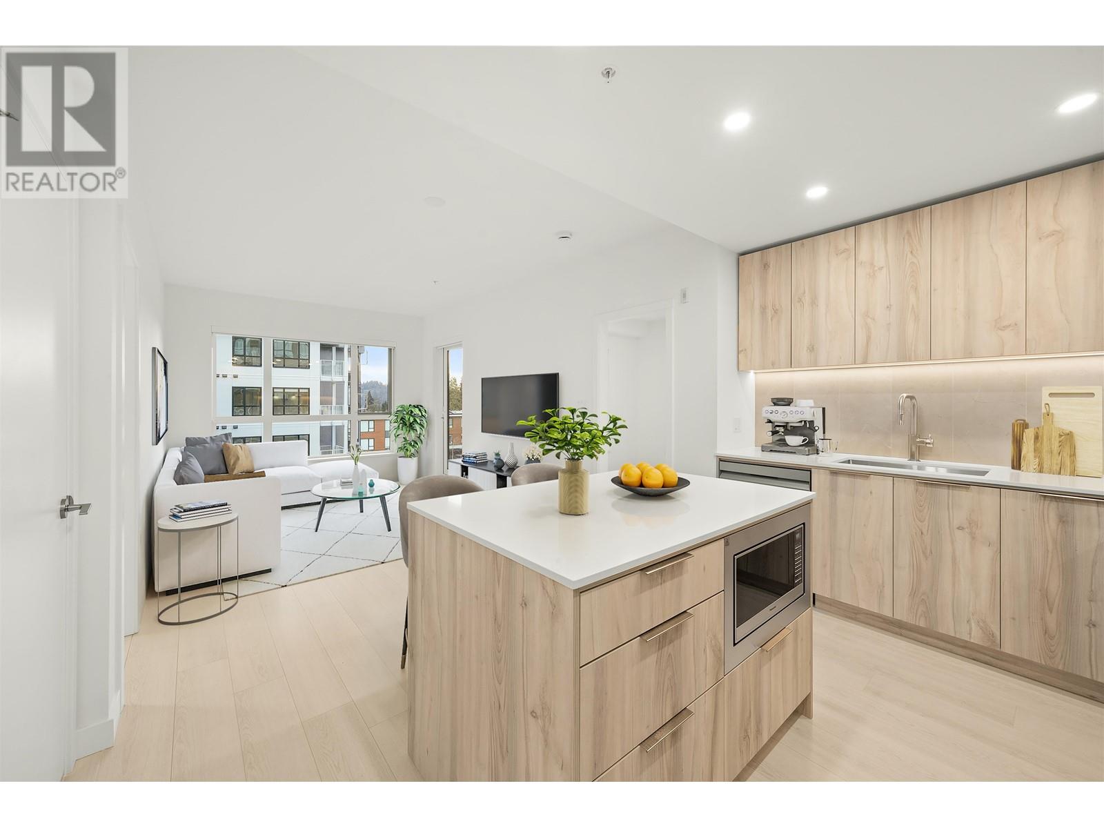 405 3596 Malsum Drive, North Vancouver, British Columbia  V7G 0B5 - Photo 1 - R2989109