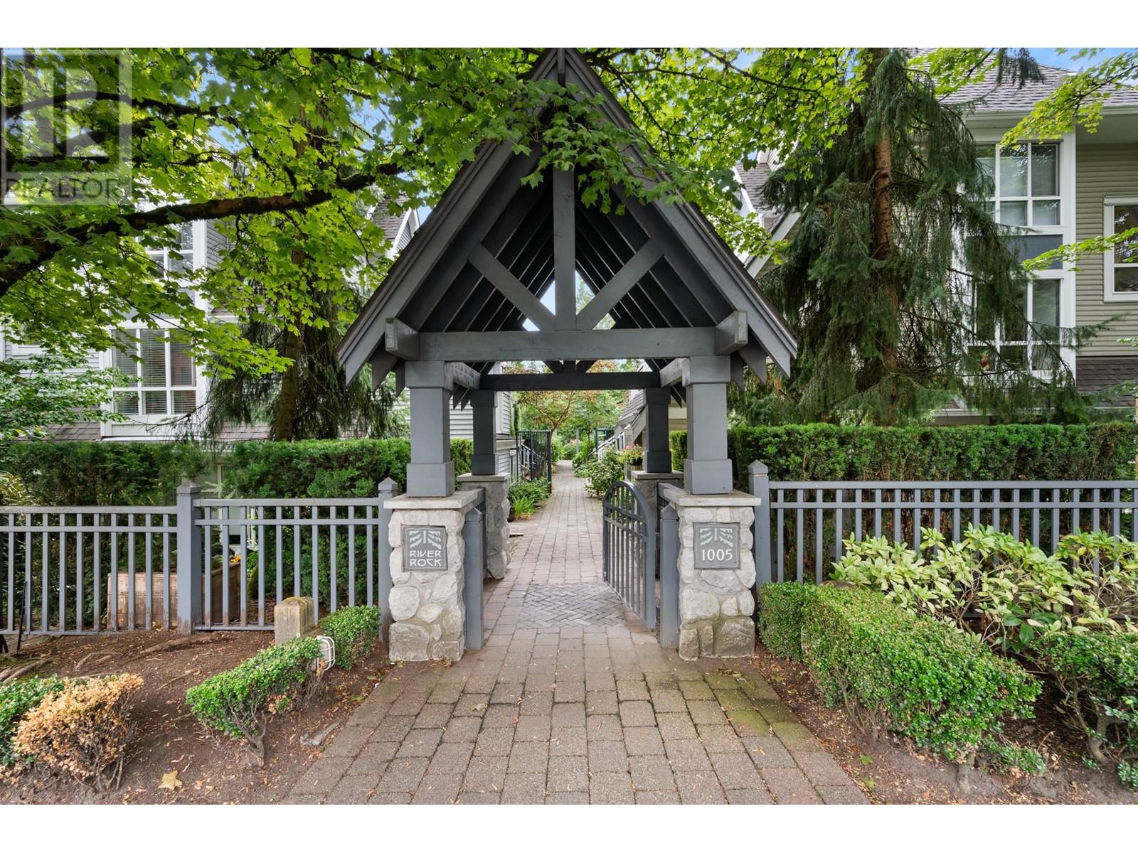 Property at 15 1005 LYNN VALLEY ROAD image 1