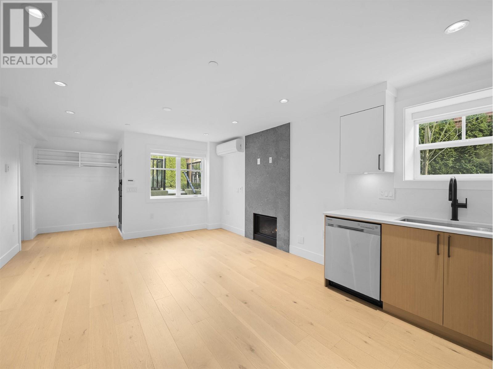 1824 W 12th Avenue, Vancouver, British Columbia  V6J 2E8 - Photo 15 - R2989121