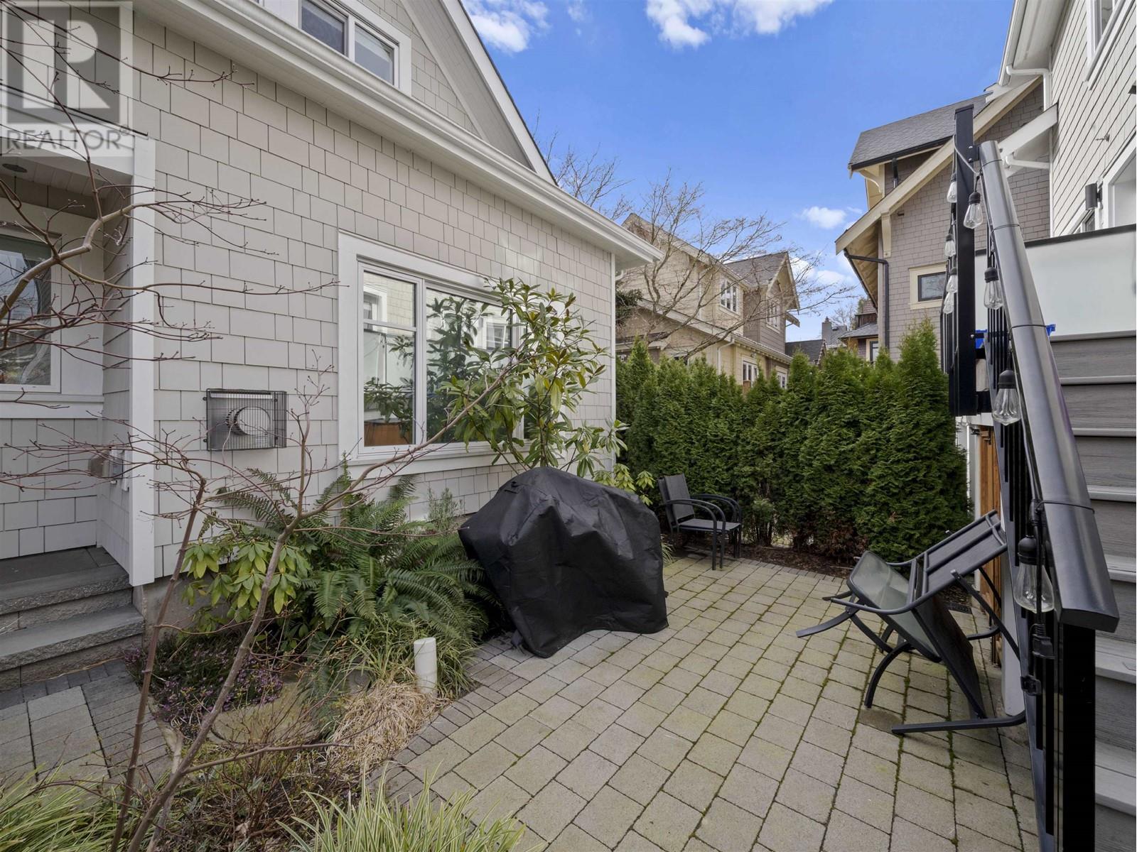 1824 W 12th Avenue, Vancouver, British Columbia  V6J 2E8 - Photo 28 - R2989121