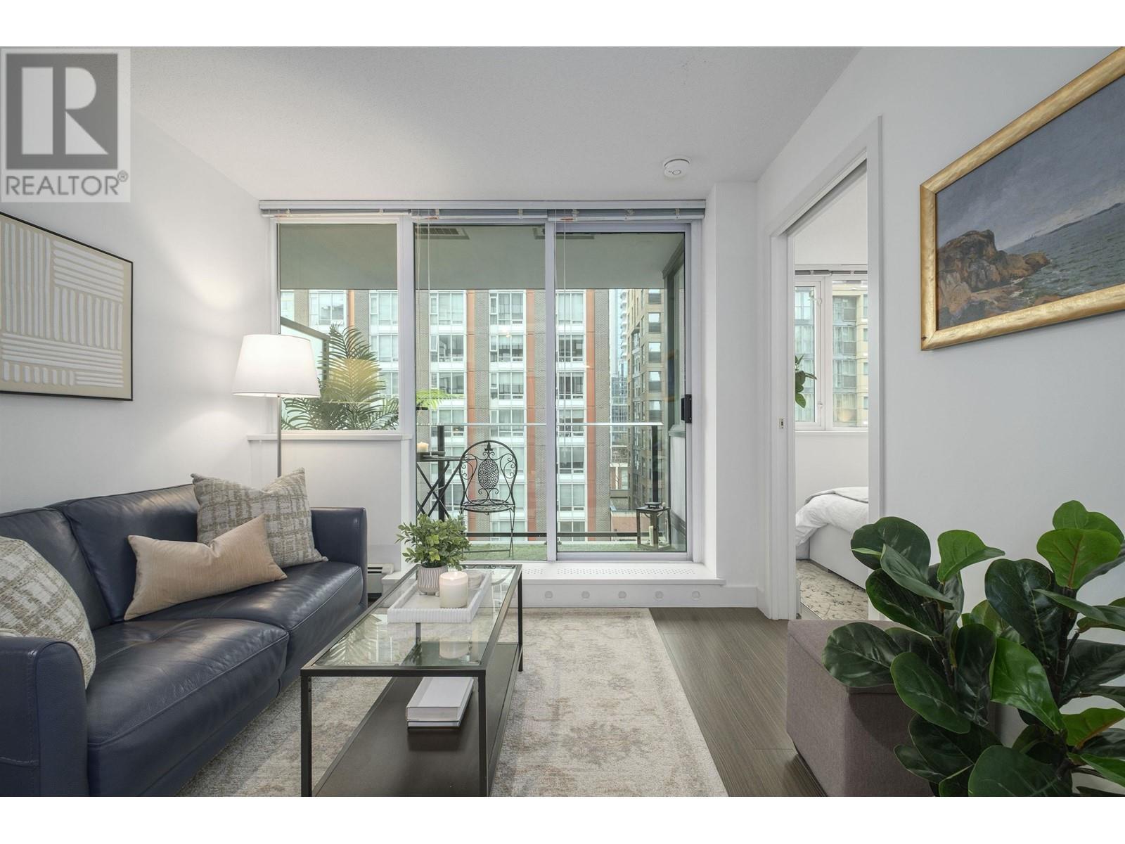601 1325 Rolston Street, Vancouver, British Columbia  V6B 0M2 - Photo 2 - R2989124