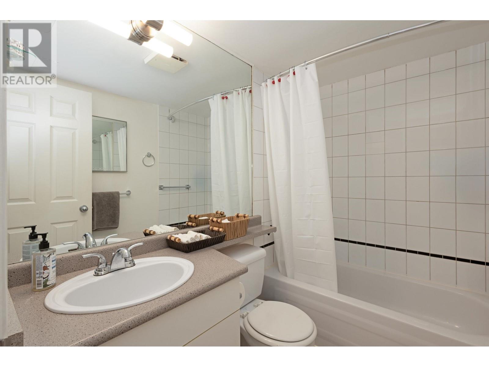 101 1510 Grant Street, Vancouver, British Columbia  V5L 2Y2 - Photo 12 - R2989133