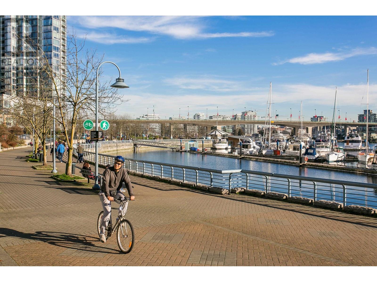 1901 1228 Marinaside Crescent, Vancouver, British Columbia  V5S 2L7 - Photo 19 - R2989149