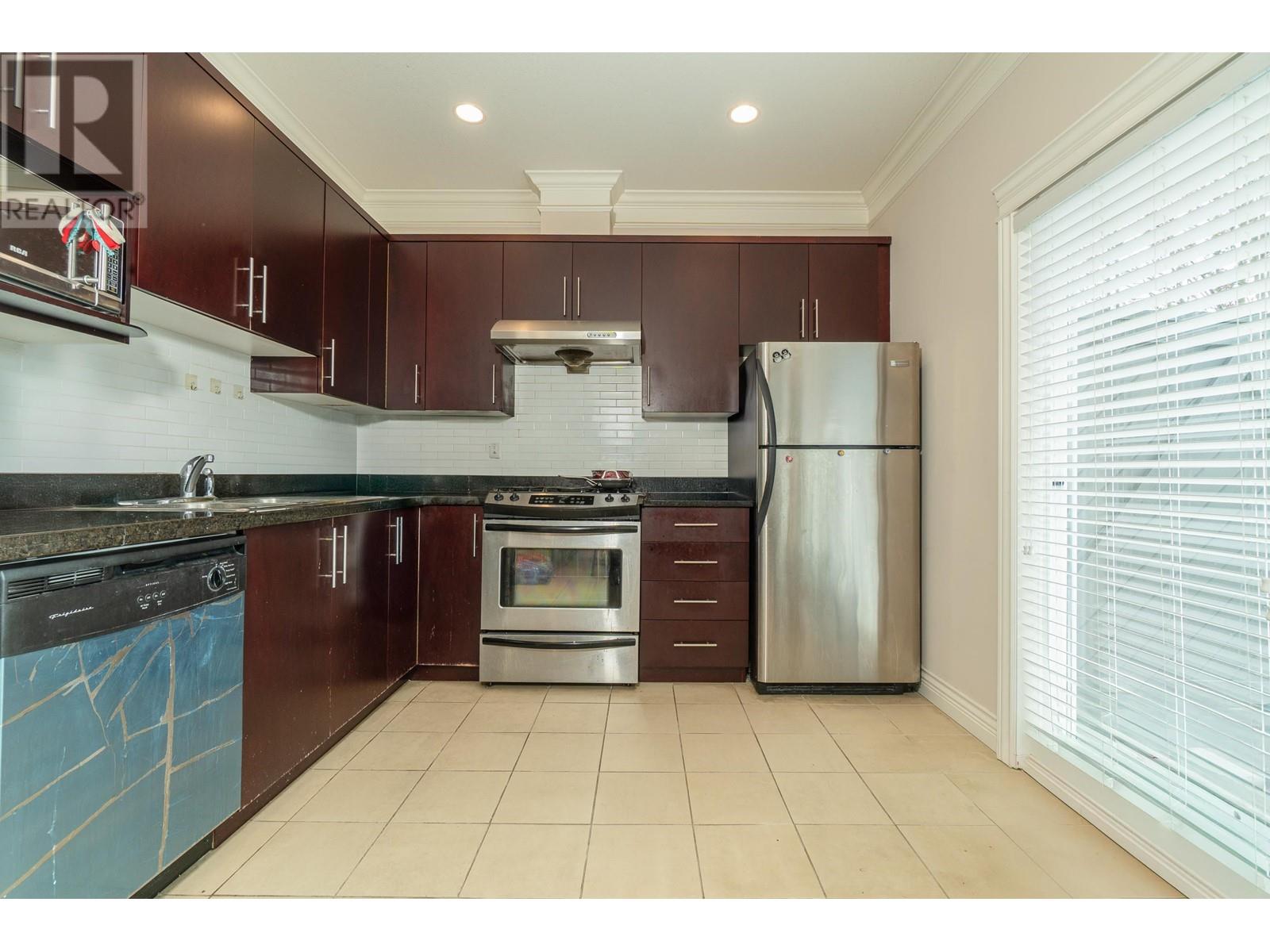 8 9051 Blundell Road, Richmond, British Columbia  V6Y 1K4 - Photo 8 - R2988772