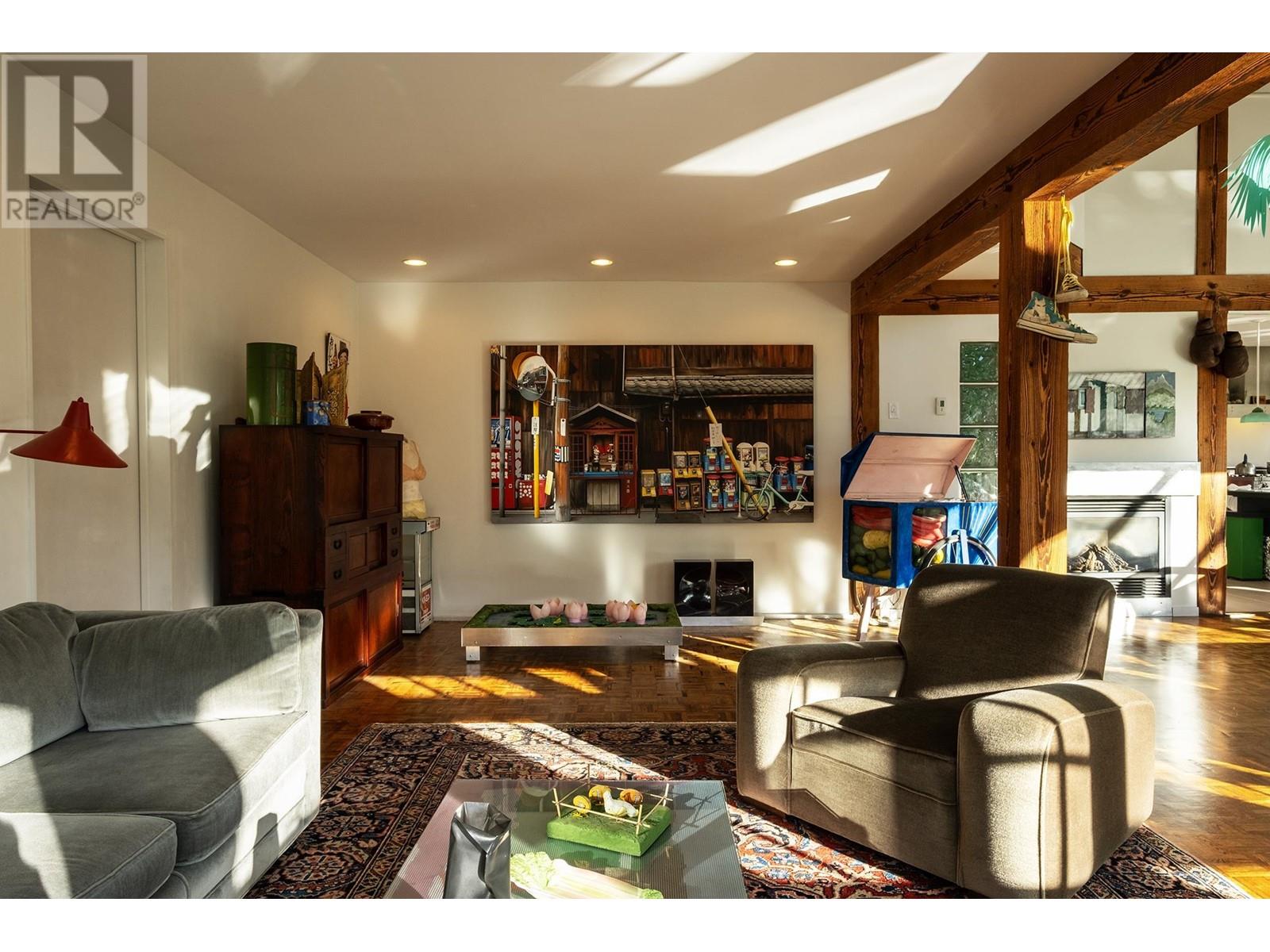 896 Charman Road, Gibsons, British Columbia  V0N 1V4 - Photo 8 - R2989144