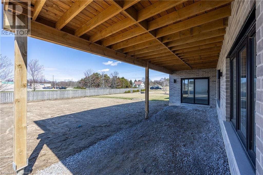 Property at 34 ANDREW Avenue image 4