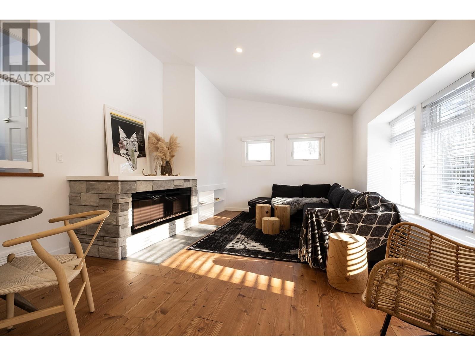 Property at 5758 SARGEANT BAY HEIGHTS ROAD image 3