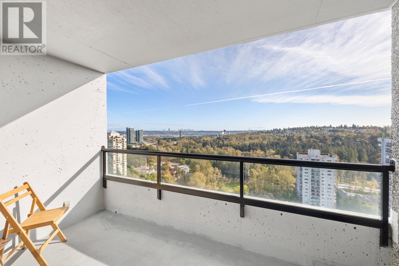 2207 3980 Carrigan Court, Burnaby, British Columbia  V3N 4S6 - Photo 25 - R2989065