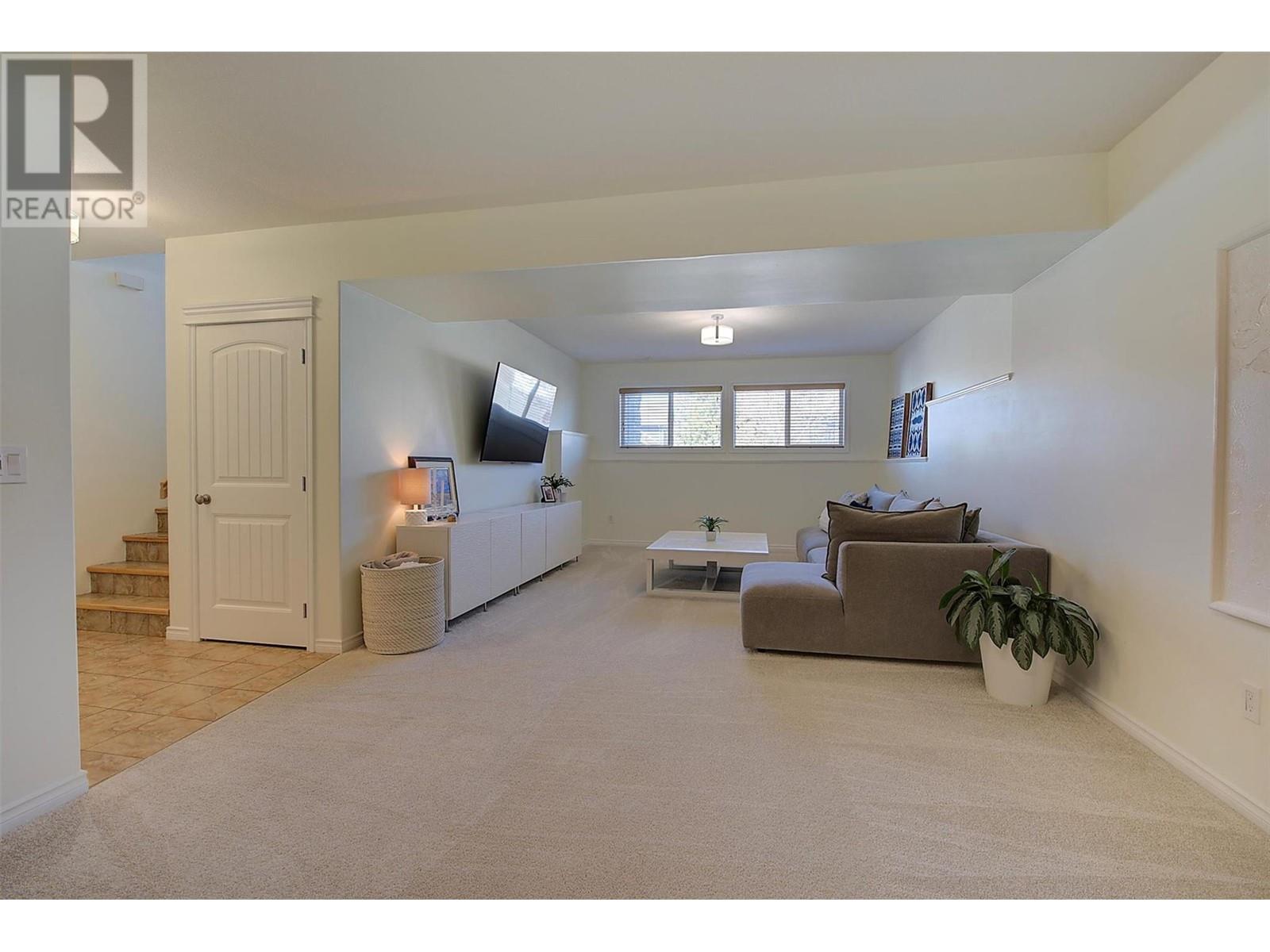 812 Kuipers Crescent, Kelowna, British Columbia  V1W 5C9 - Photo 28 - 10342969